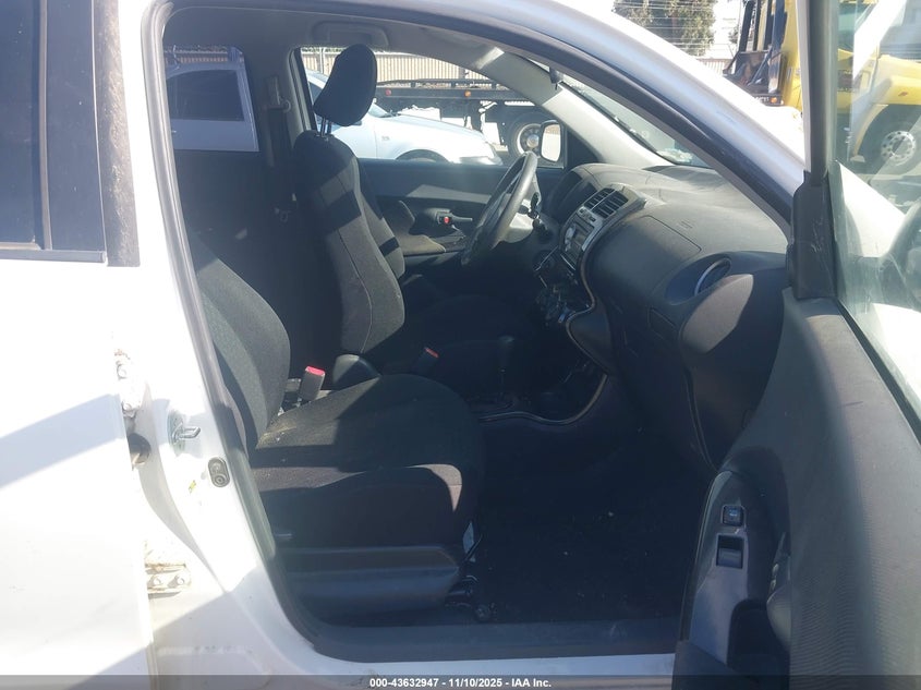 JTKKU4B46AJ055478 2010 SCION XD photo no. 5