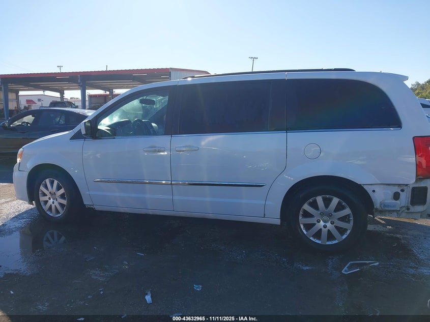 2016 Chrysler Town & Country Touring VIN: 2C4RC1BG4GR156055 Lot: 43632965