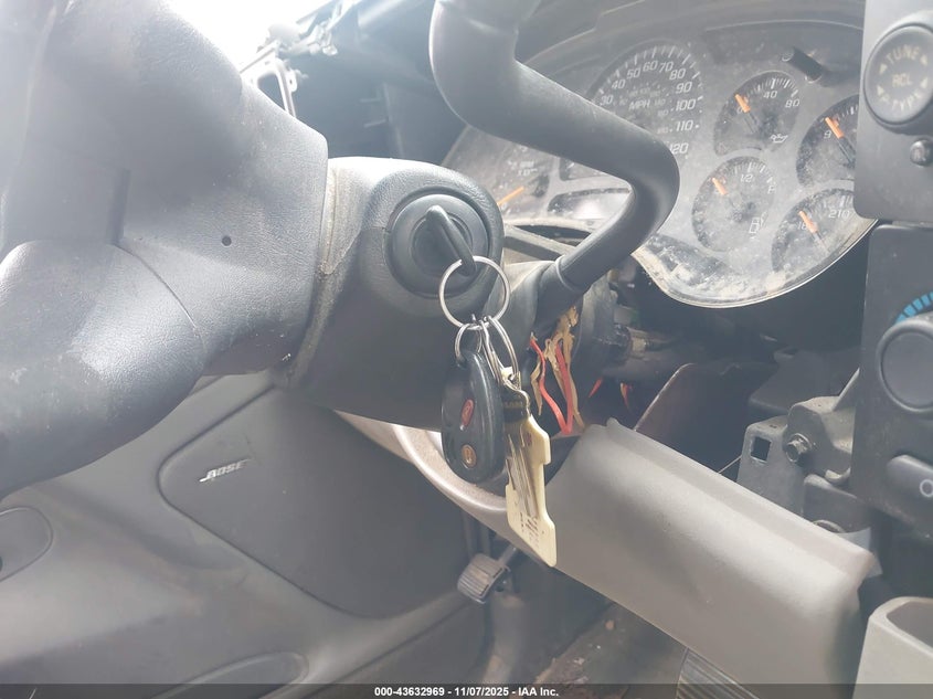 2004 GMC Yukon Slt VIN: 1GKEC13Z84R142809 Lot: 43632969