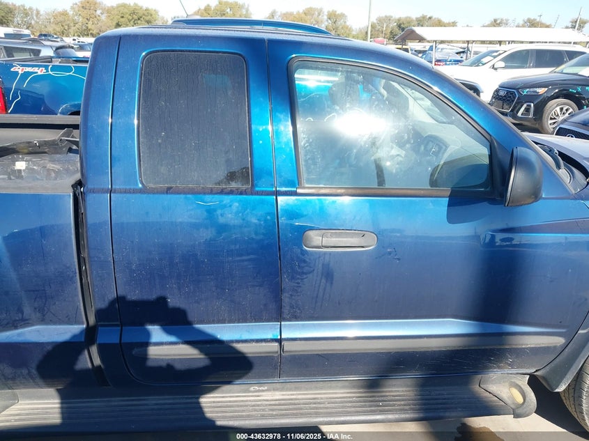 2007 Dodge Dakota Slt VIN: 1D7HE42K47S165760 Lot: 43632978