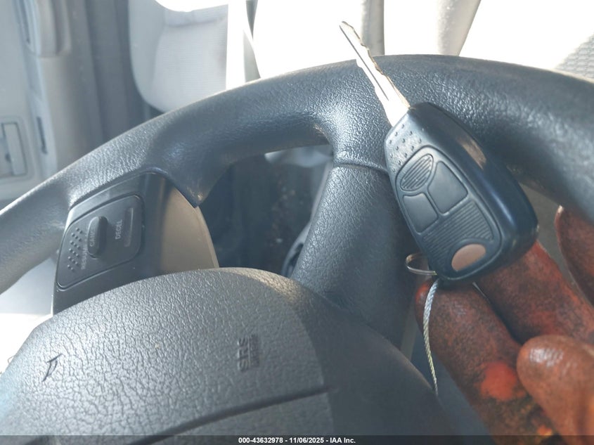 2007 Dodge Dakota Slt VIN: 1D7HE42K47S165760 Lot: 43632978