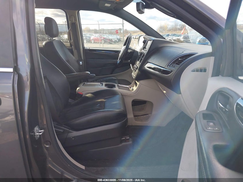 2019 DODGE GRAND CARAVAN SXT 2C4RDGCG2KR758959
