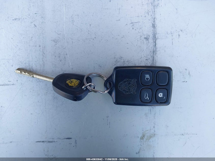 2000 Jaguar Xkr VIN: SAJJA42B0YPA09408 Lot: 43633042