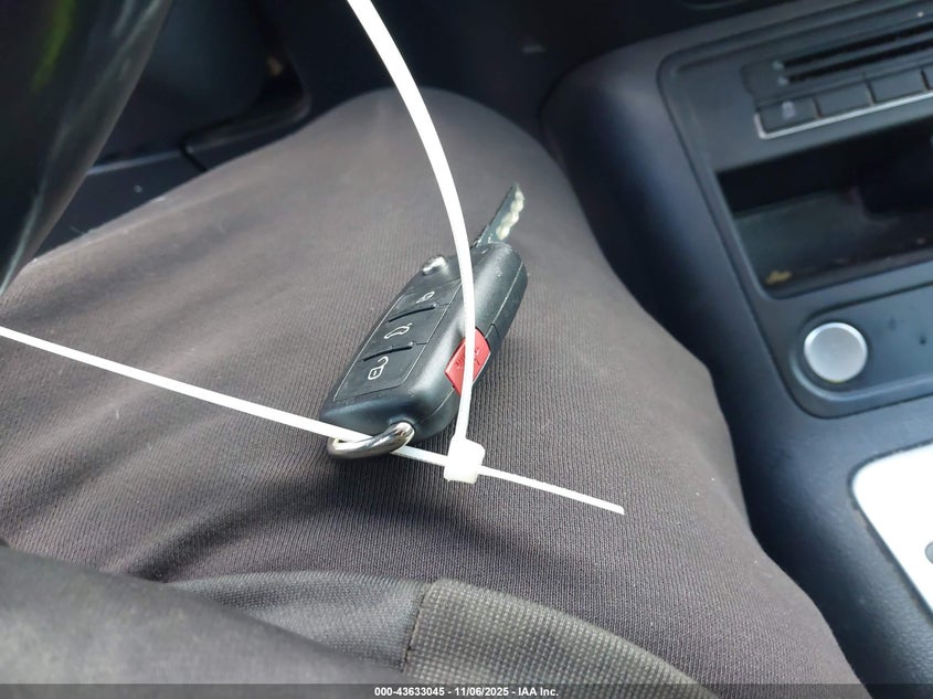 2017 VOLKSWAGEN TIGUAN 2.0T SPORT - WVGTV7AX9HK024165