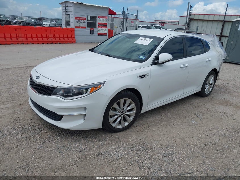Vin: 5xxgt4l3xjg274518, lot: 44128201, kia optima lx 20182