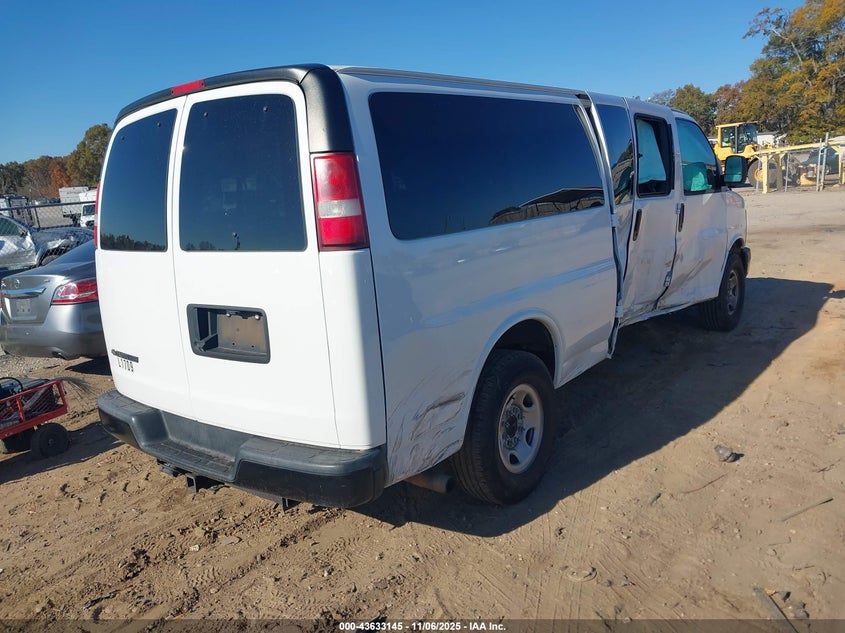 2017 CHEVROLET EXPRESS 3500 auction photo 4