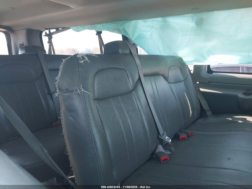 2017 CHEVROLET EXPRESS 3500 auction photo 8