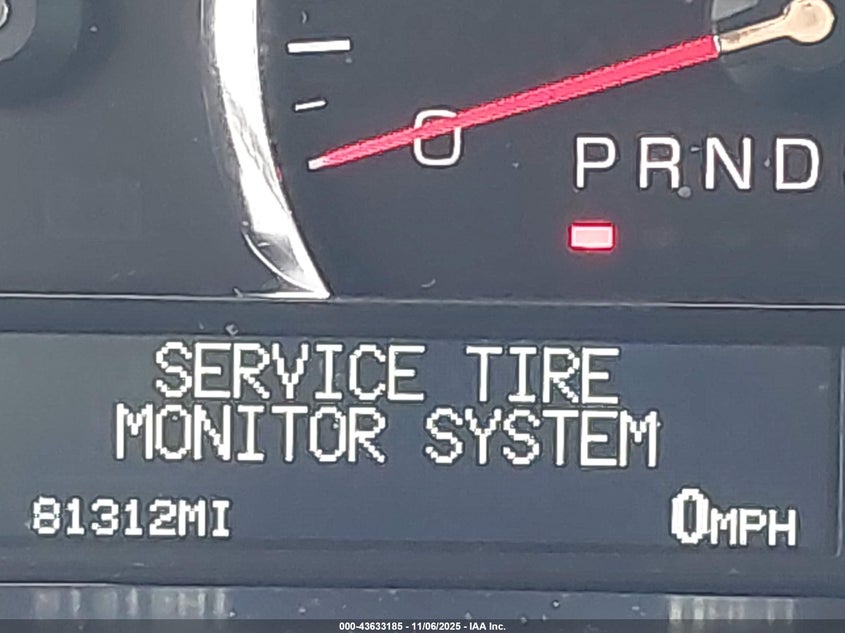 2007 Cadillac Dts V8 VIN: 1G6KD57YX7U163895 Lot: 43633185