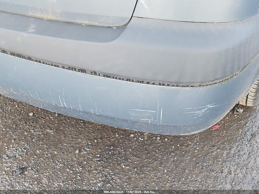 2006 Kia Rio Lx VIN: KNADE123866172070 Lot: 43633224