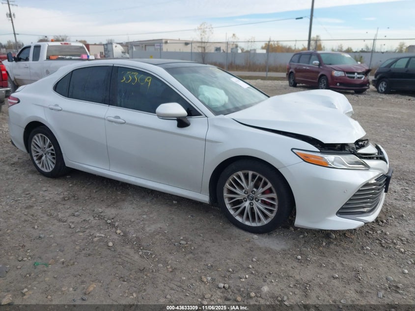 2018 TOYOTA CAMRY XLE - 4T1B11HK2JU652089