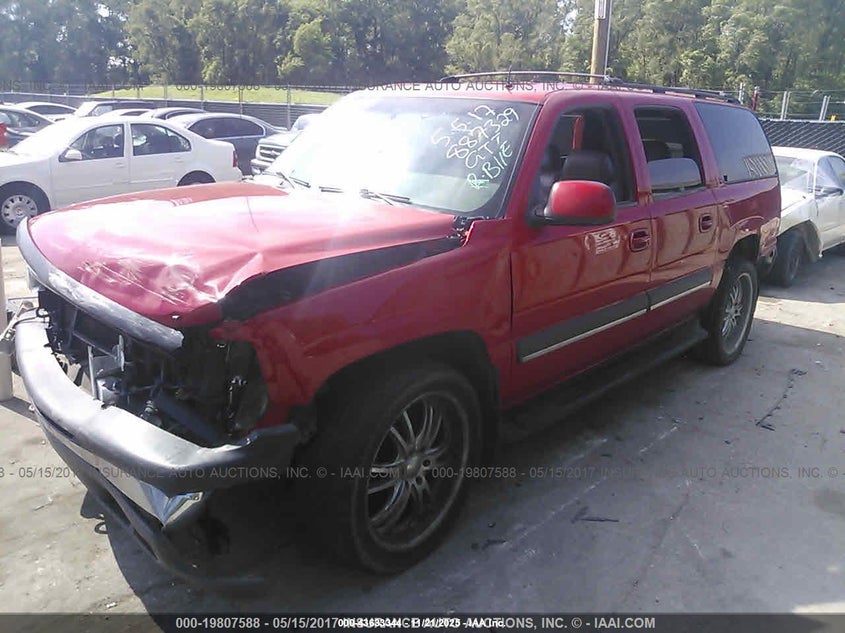 3GNFK16Z52G221227 2002 CHEVROLET SUBURBAN photo no. 2