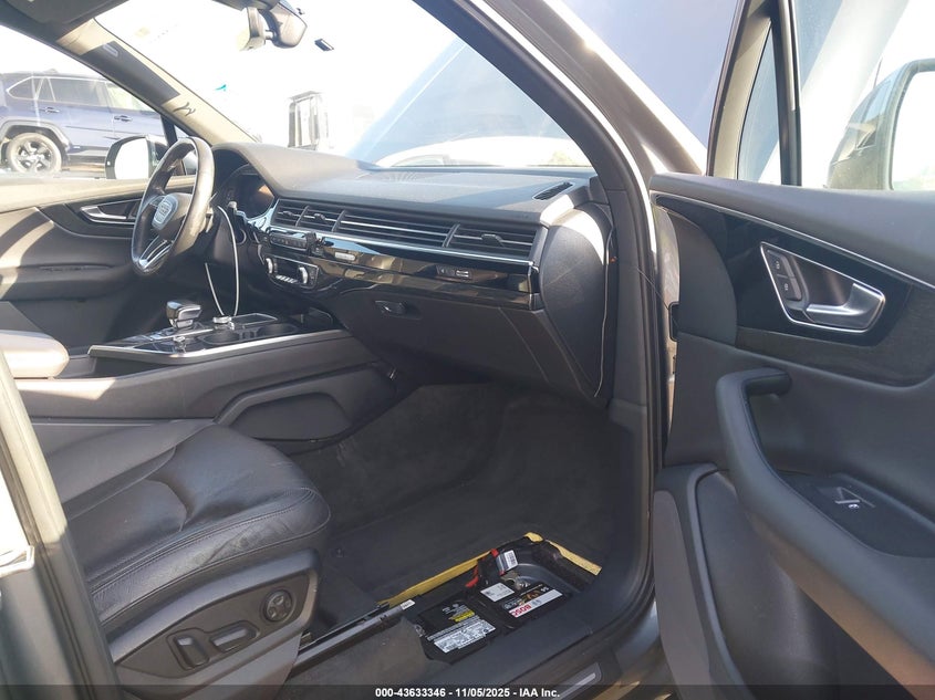 2017 Audi Q7 3.0T Premium VIN: WA1LAAF71HD021667 Lot: 43633346