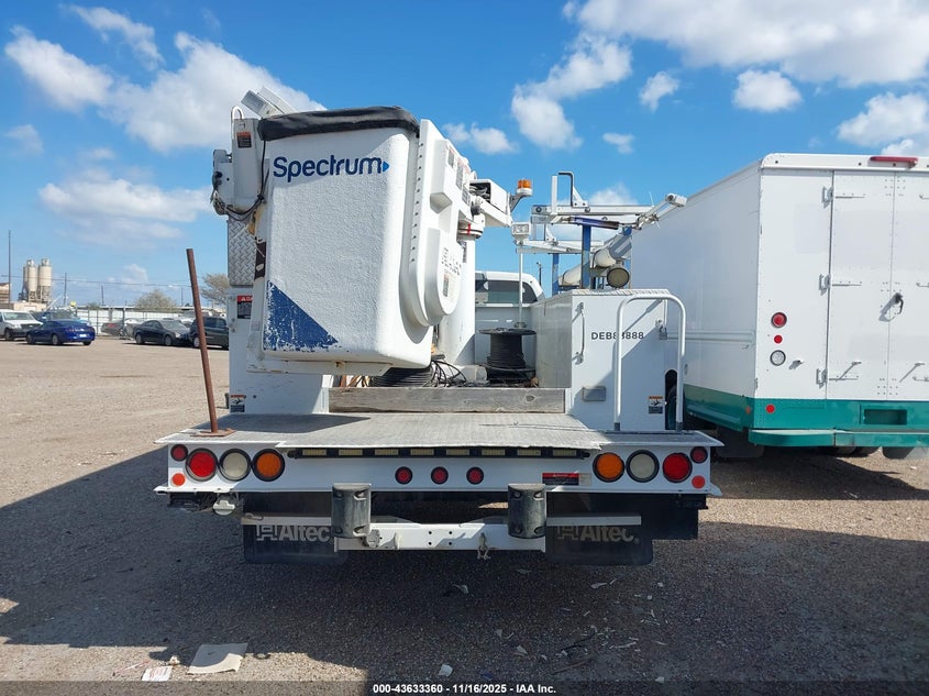 2013 Ford F-450 Chassis Xl VIN: 1FDUF4GT6DEB88888 Lot: 43633360