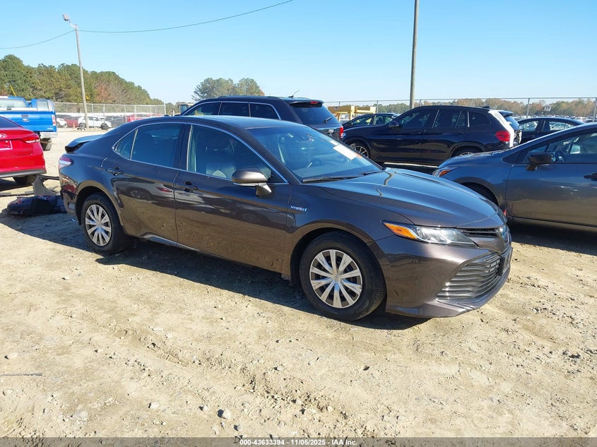TOYOTA CAMRY HYBRID LE HYBRID