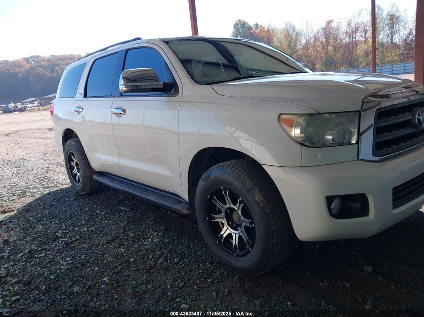 2013 TOYOTA SEQUOIA SR5 5.7L V8 - 5TDBW5G17DS073727