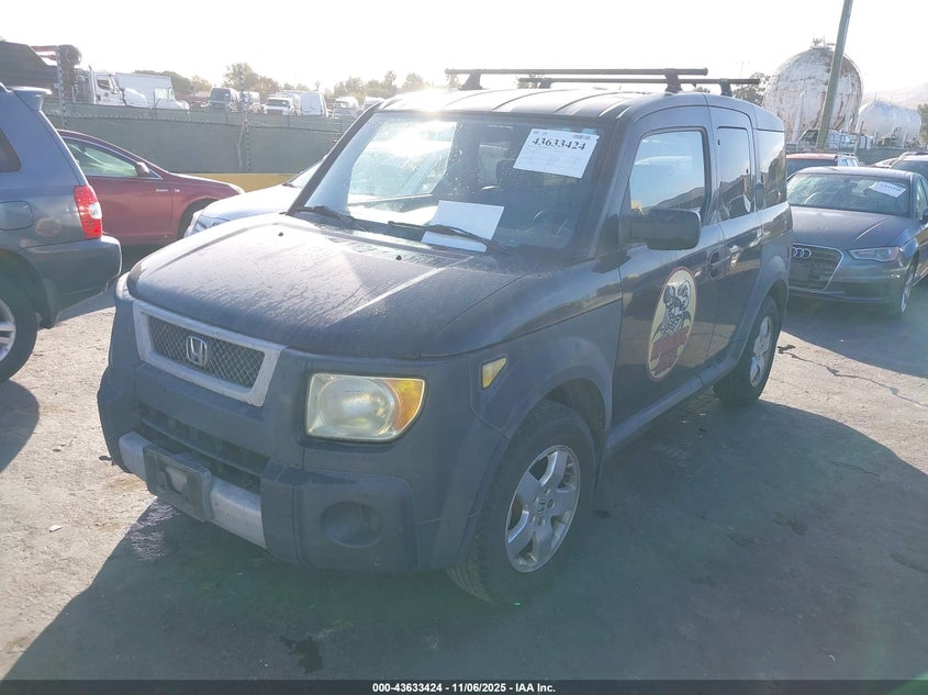 5J6YH18655L002787 2005 HONDA ELEMENT photo no. 2