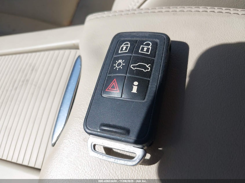 2014 VOLVO S60 T5 - YV1612FS1E2271795