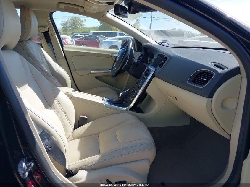 2014 VOLVO S60 T5 - YV1612FS1E2271795