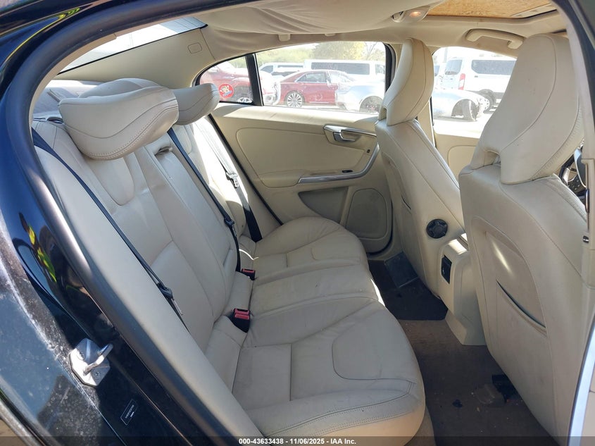 2014 VOLVO S60 T5 - YV1612FS1E2271795