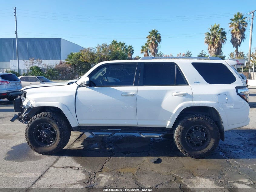 2014 TOYOTA 4RUNNER SR5 - JTEBU5JR5E5182632