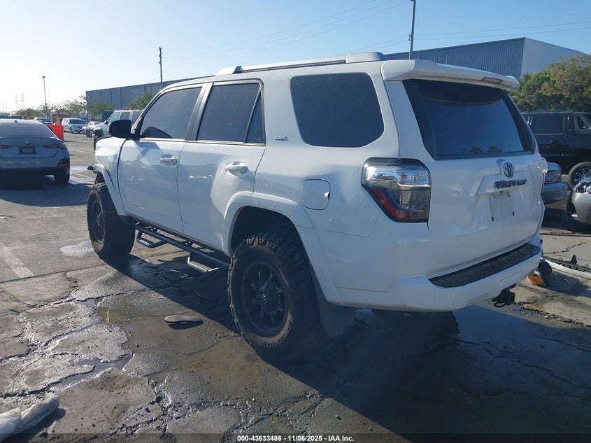2014 TOYOTA 4RUNNER SR5 - JTEBU5JR5E5182632