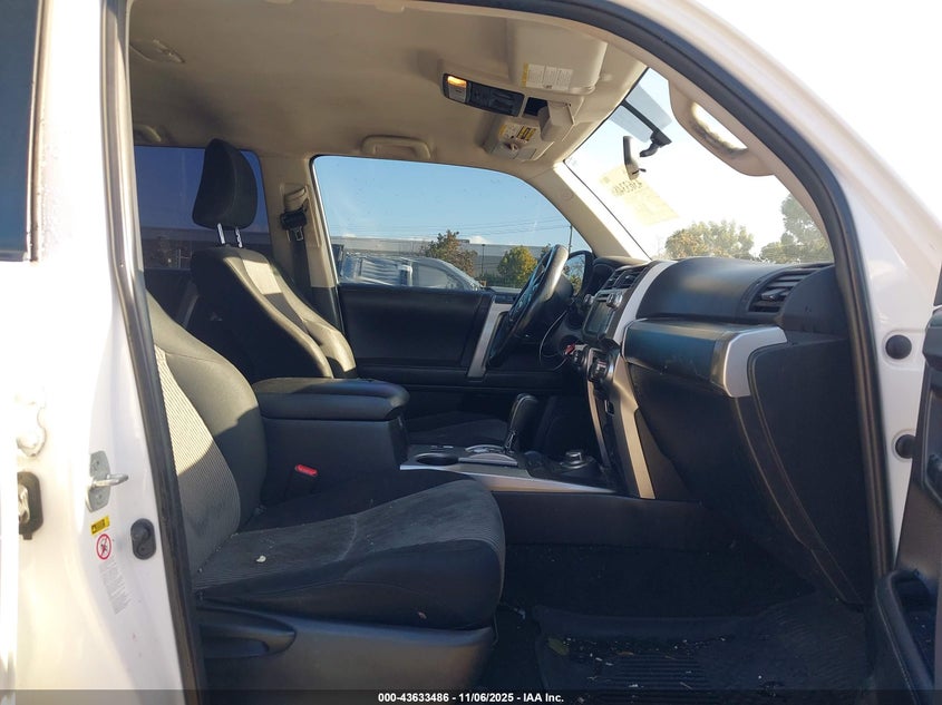 2014 TOYOTA 4RUNNER SR5 - JTEBU5JR5E5182632