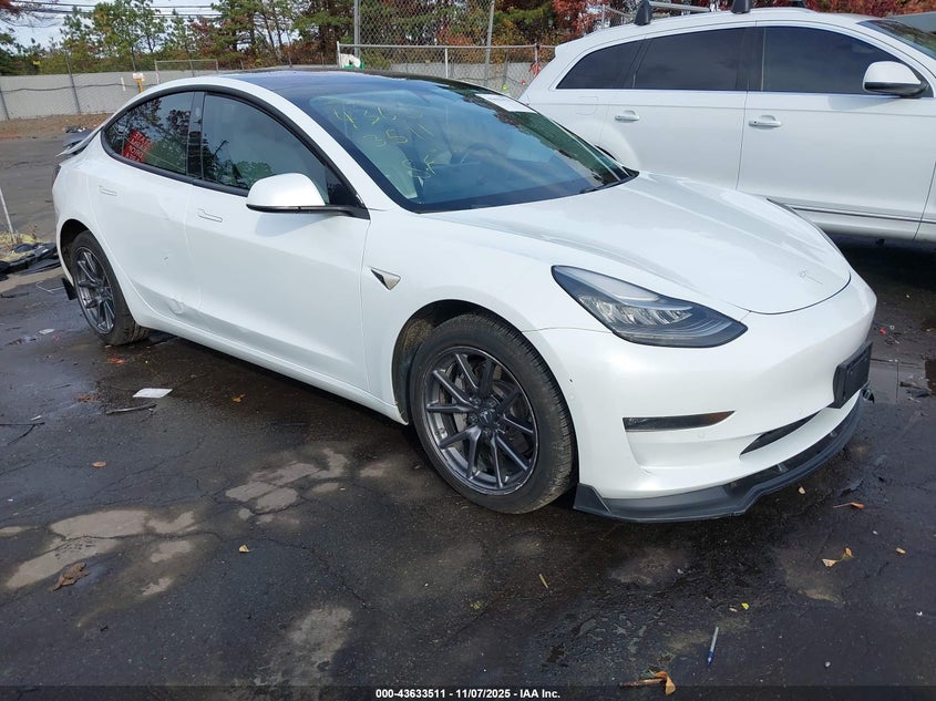 2018 TESLA MODEL 3 LONG RANGE/PERFORMANCE - 5YJ3E1EB8JF096820