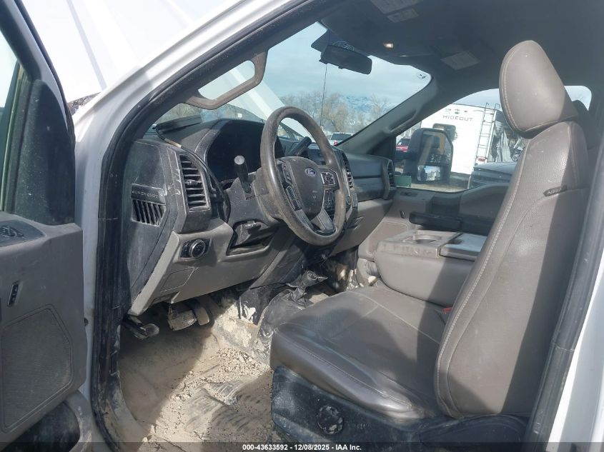 2017 Ford F-550 Chassis Xl VIN: 1FDUF5HT3HDA03910 Lot: 43633592