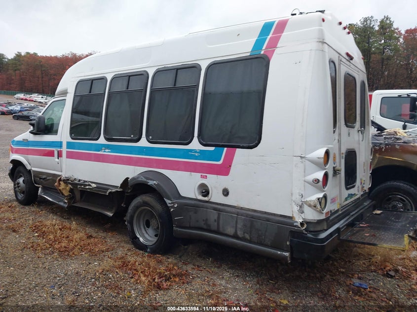 2003 Ford E-350 Cutaway Standard VIN: 1FDWE35F63HB88082 Lot: 43633594
