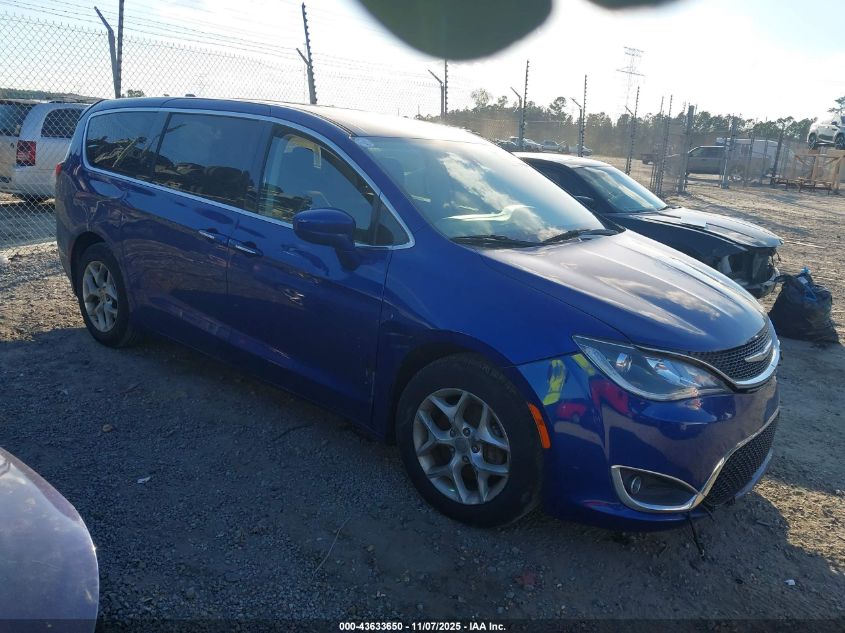 CHRYSLER PACIFICA TOURING PLUS