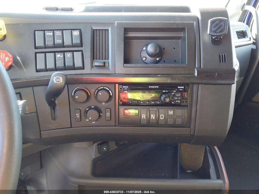 2020 Volvo Vnr VIN: 4V4W39EG0LN240902 Lot: 43633733