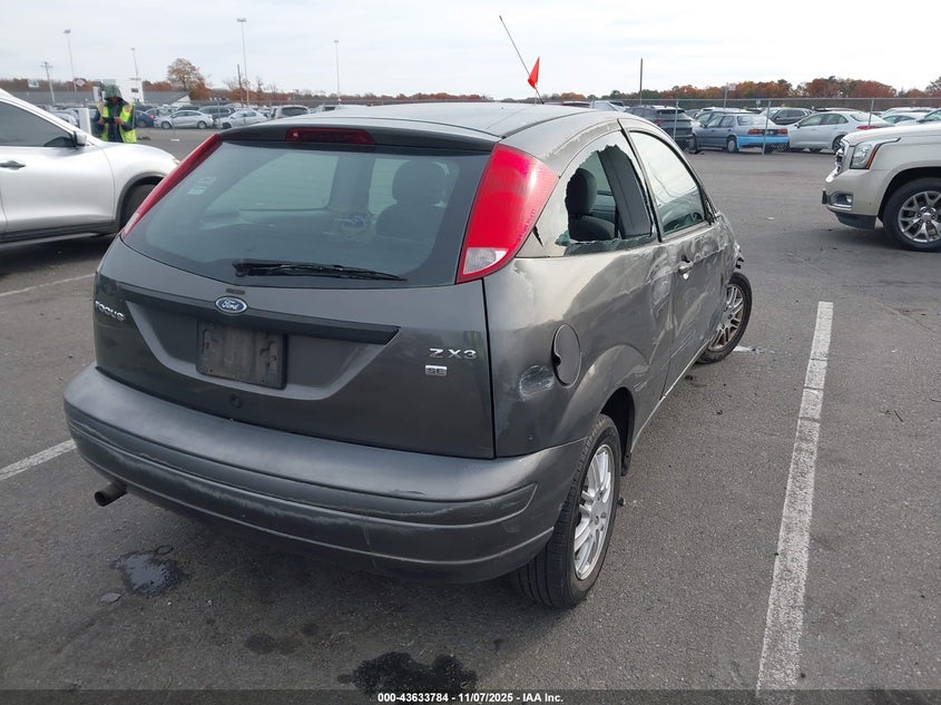 3FAFP31N75R146071 2005 FORD FOCUS photo no. 4