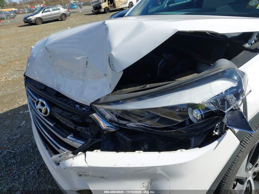 KM8J33A21JU666125 2018 HYUNDAI TUCSON photo no. 6