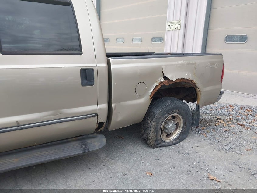 2000 Ford F-350 Lariat/Xl/Xlt VIN: 1FTSW31F3YEA87211 Lot: 43633849