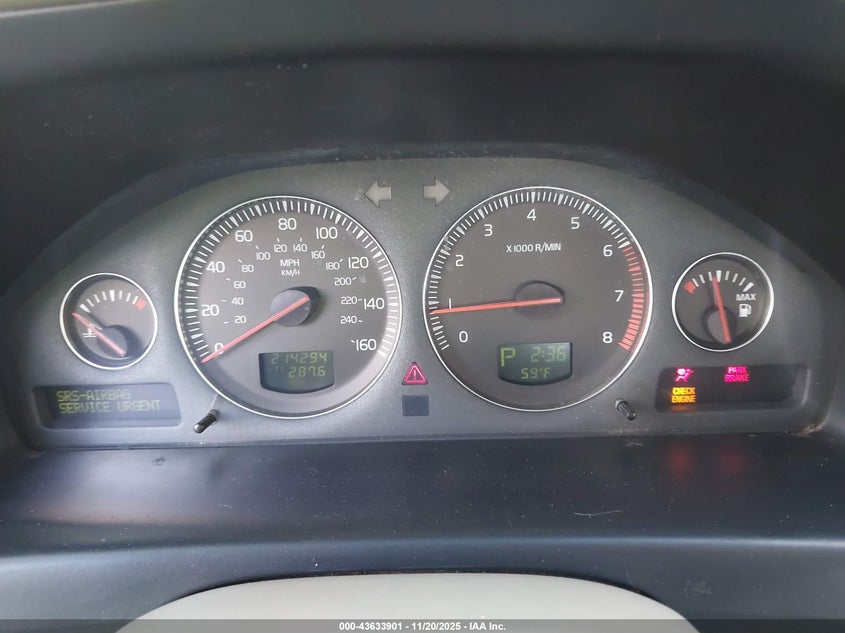 2004 Volvo V70 2.4 VIN: YV1SW61T542388169 Lot: 43633901