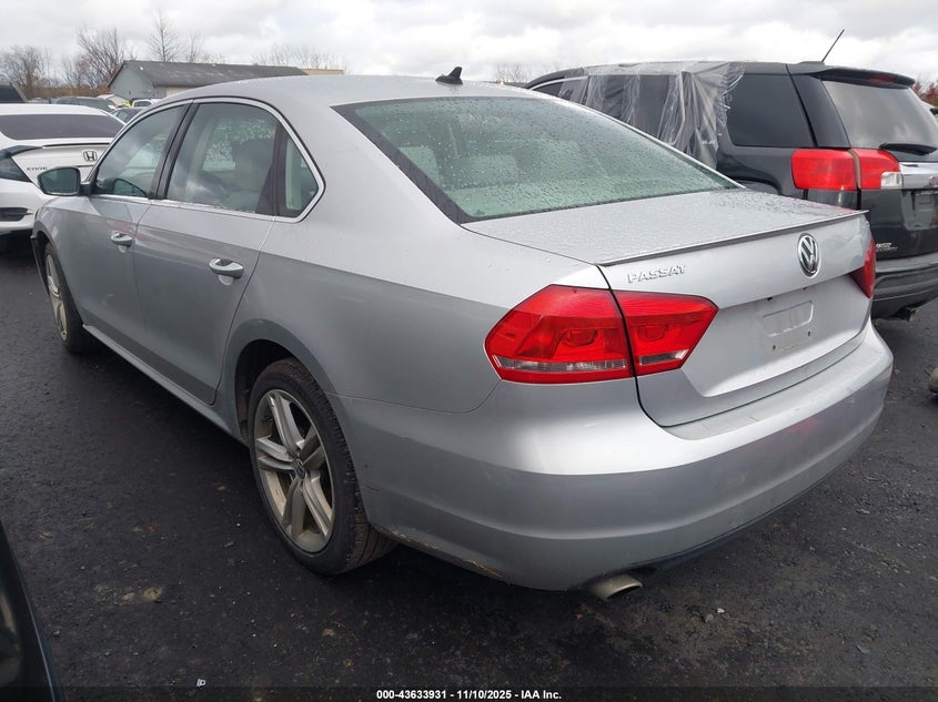 1VWBP7A39DC031481 2013 VOLKSWAGEN PASSAT photo no. 3