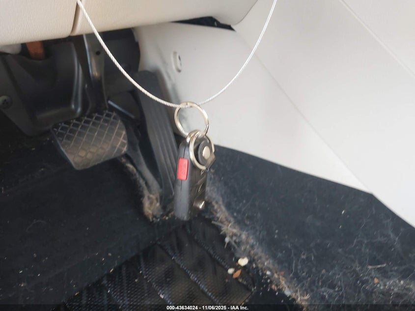 2016 VOLKSWAGEN TIGUAN S - WVGAV7AX4GW526807