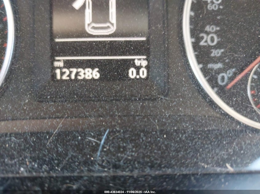 2016 VOLKSWAGEN TIGUAN S - WVGAV7AX4GW526807