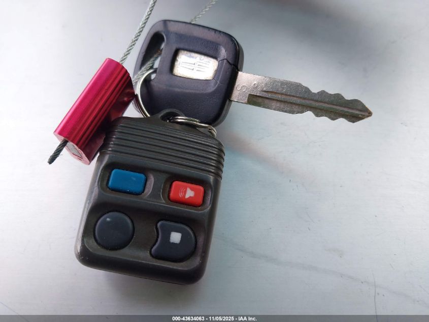 2001 Lincoln Continental VIN: 1LNHM97V31Y736149 Lot: 43634063