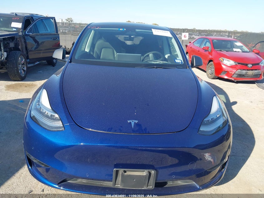 2022 Tesla Model Y Long Range Dual Motor All-Wheel Drive VIN: 7SAYGDEE3NA002120 Lot: 43634081