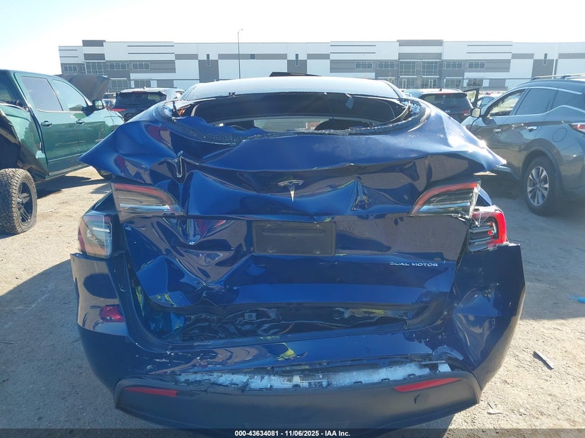 2022 Tesla Model Y Long Range Dual Motor All-Wheel Drive VIN: 7SAYGDEE3NA002120 Lot: 43634081