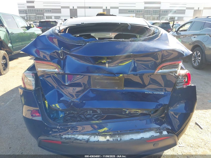 2022 Tesla Model Y Long Range Dual Motor All-Wheel Drive VIN: 7SAYGDEE3NA002120 Lot: 43634081