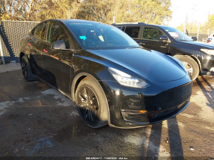 TESLA MODEL Y LONG RANGE DUAL MOTOR ALL-WHEEL DRIVE