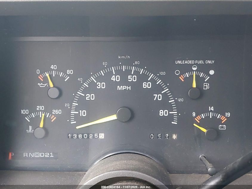 1994 Chevrolet Gmt-400 C1500 VIN: 1GCEC14K7RE174677 Lot: 43634164