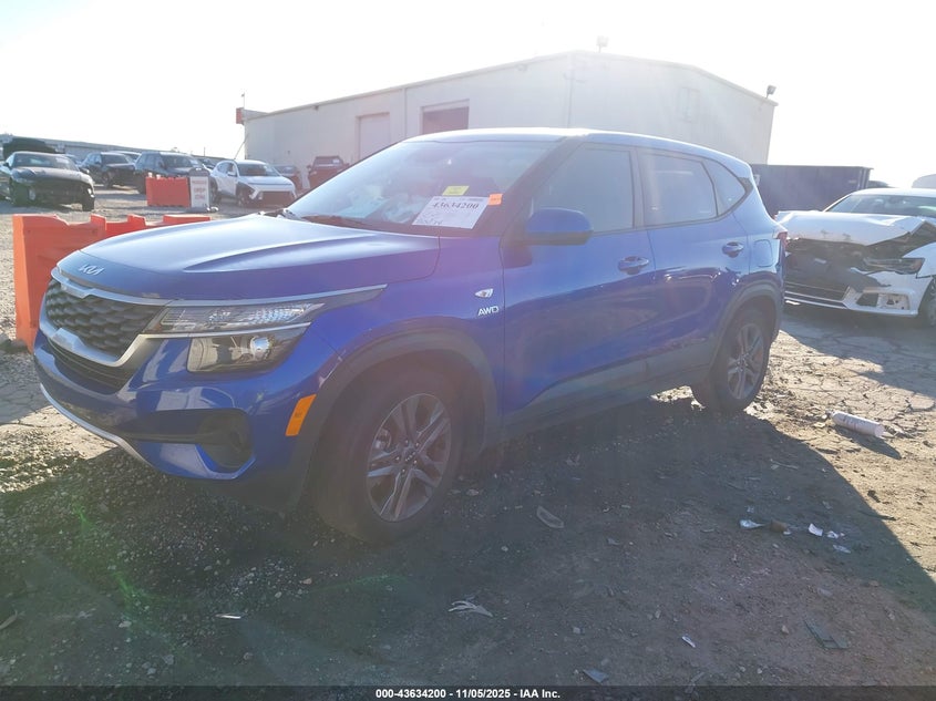 2023 Kia Seltos Lx VIN: KNDEPCAA6P7385656 Lot: 43634200