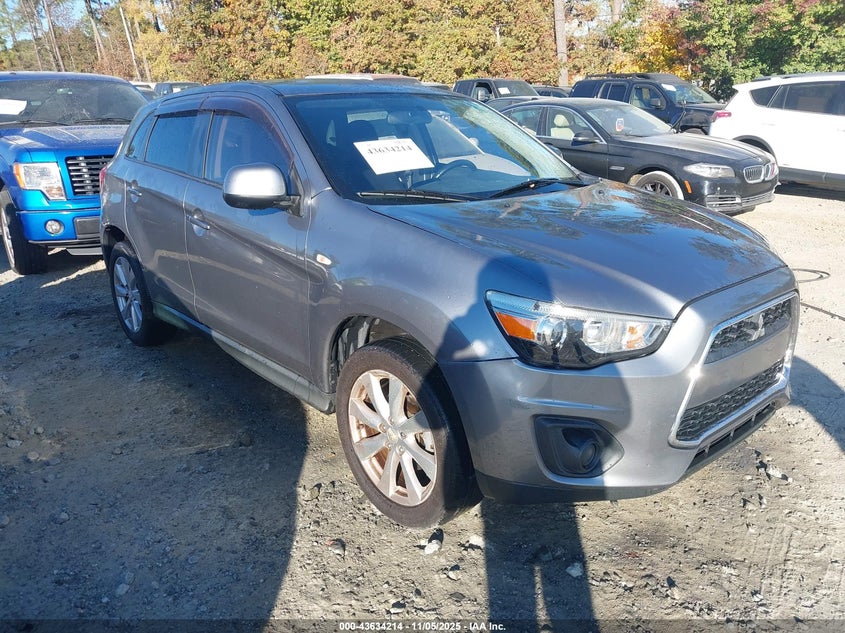 MITSUBISHI OUTLANDER SPORT ES