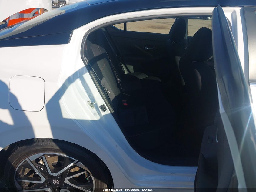 2025 NISSAN SENTRA SR 3N1AB8DV9SY212006