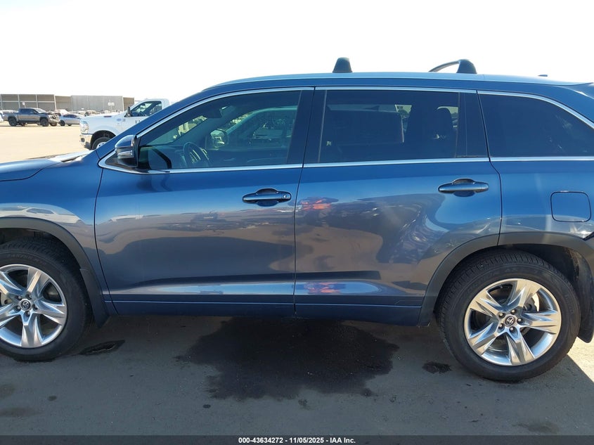 2017 TOYOTA HIGHLANDER LIMITED 5TDDZRFH5HS427384