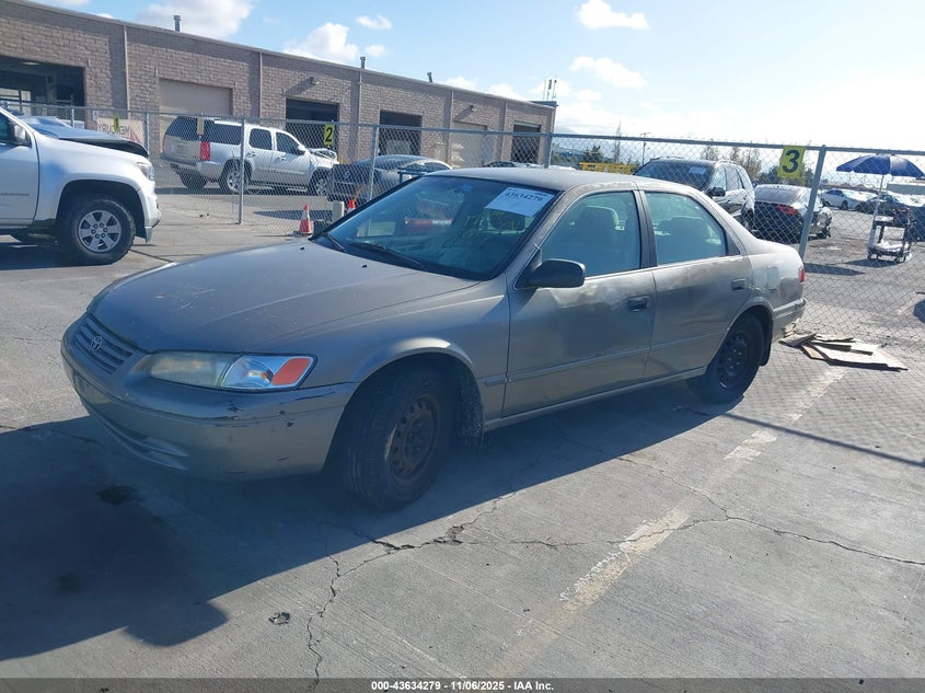 4T1BG28K0XU520753 1999 Toyota Camry Le photo 1