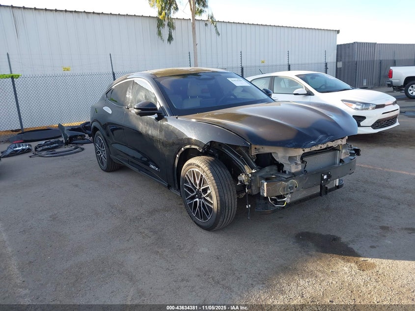 FORD MUSTANG MACH-E PREMIUM